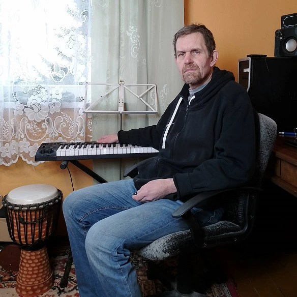 klawiatura midi i djembe - instrumenty